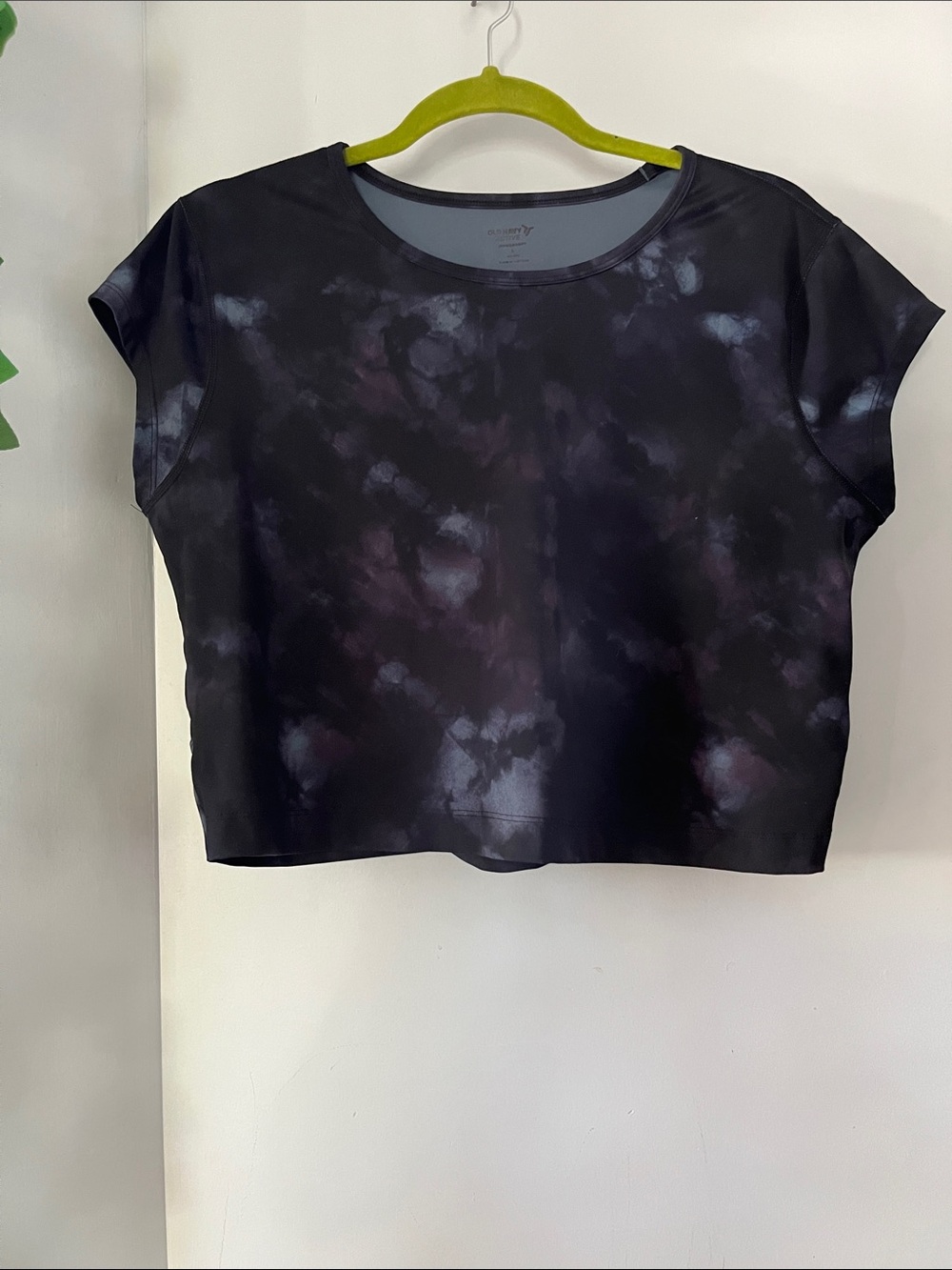 Old Navy Black and Purple Tie-Dye Crop Top